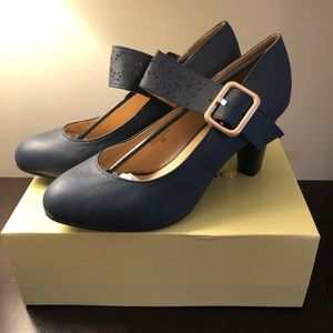 Brand New! Vintage Strap Heels